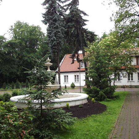 ורשה Dedek Park - Historyczny Dworek W Pieknym Parku Skaryszewskim Obok Stadionu Narodowego מראה חיצוני תמונה