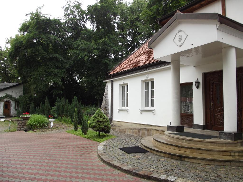 ורשה Dedek Park - Historyczny Dworek W Pieknym Parku Skaryszewskim Obok Stadionu Narodowego מראה חיצוני תמונה